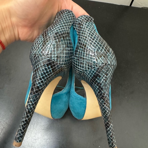 Guess elegant high heels - Picture 3 of 5